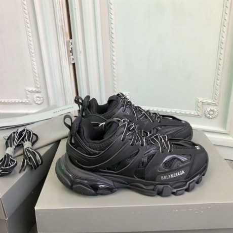 balenciaga-track-trainers-replica-big-2