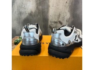 Louis Vuitton Runner Tatic Sneaker Replica