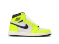 air-jordan-1-retro-high-og-visionaire-small-3