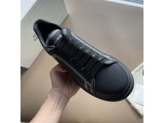 ALEXANDER MCQUEEN OVERSIZED LEATHER SNEAKERS