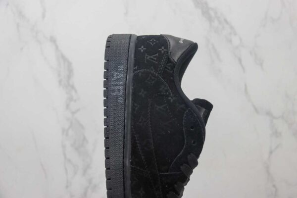 lv-x-nike-air-force-1-low-in-velour-black-big-0