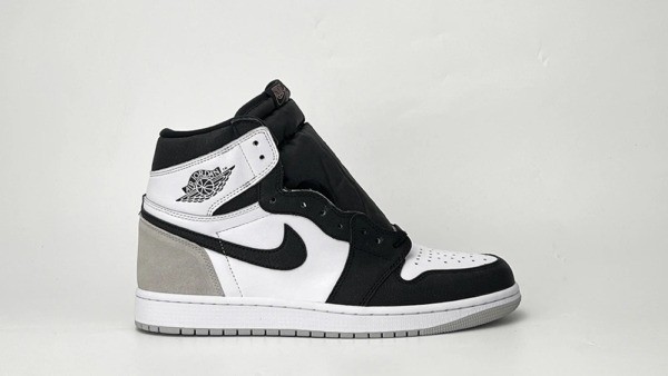 air-jordan-1-high-og-grey-fog-big-4