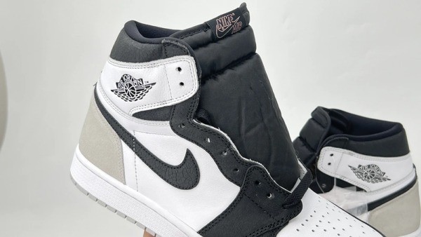 air-jordan-1-high-og-grey-fog-big-1