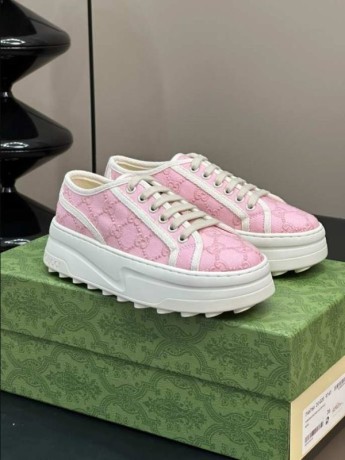 womens-gucci-tennis-1977-trainer-light-pink-reps-big-0