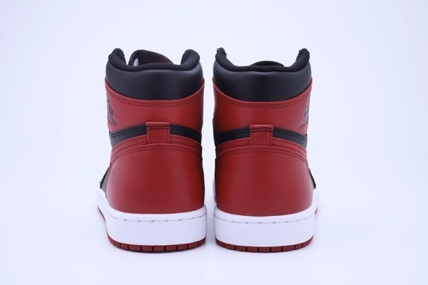 air-jordan-1-banned-best-quality-replica-big-0