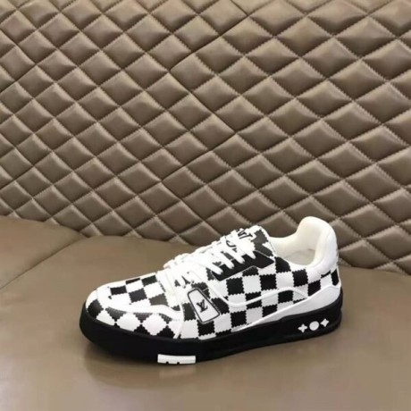 louis-vuitton-trainer-sneaker-black-white-damier-big-2