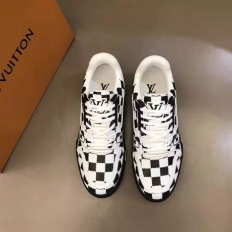 louis-vuitton-trainer-sneaker-black-white-damier-big-3