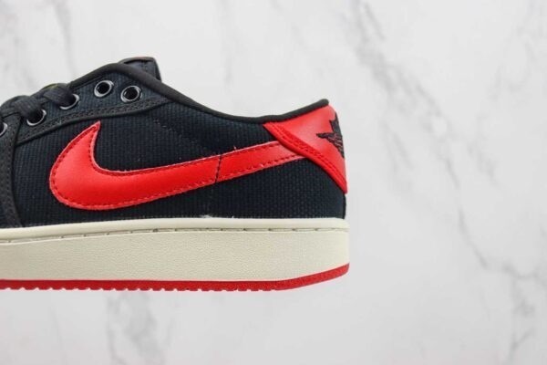 blackred-air-jordan-1-ko-low-bred-big-2