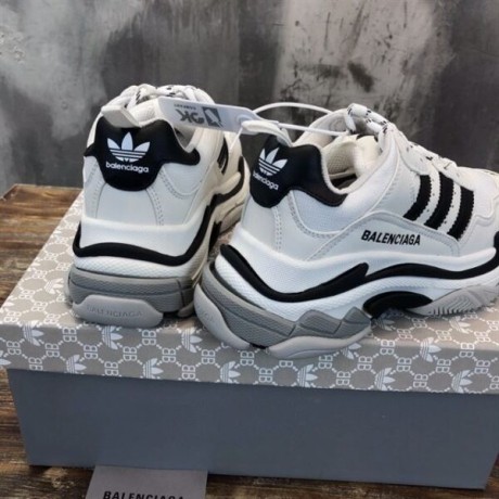 balenciaga-x-adidas-triple-s-trainers-replica-big-0