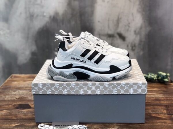 balenciaga-x-adidas-triple-s-trainers-replica-big-3