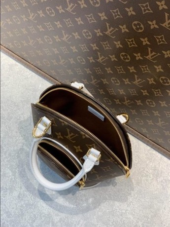 louis-vuitton-ellipse-bb-handbag-reps-big-1