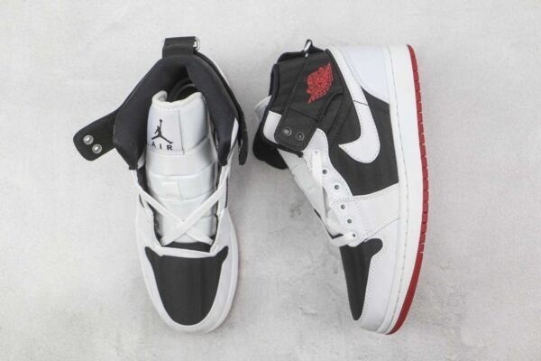 air-jordan-1-mid-ut-black-white-big-2