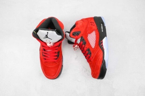 air-jordan-retro-5-raging-bull-big-1