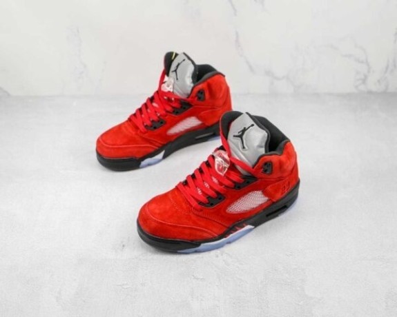 air-jordan-retro-5-raging-bull-big-2