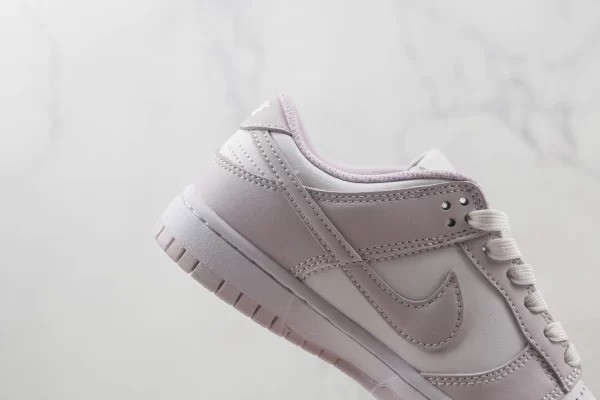 nike-dunk-low-light-violet-big-3