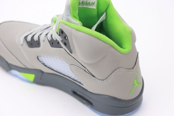 jordan-5-retro-green-bean-2022-big-0