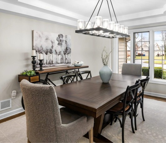 professional-occupied-home-staging-services-in-toledo-big-0