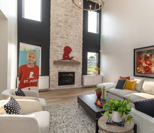 professional-home-staging-services-in-perrysburg-lovitt-by-design-big-0