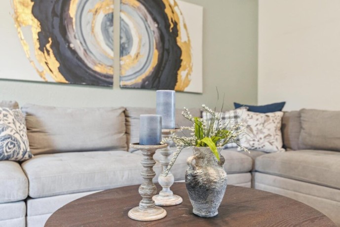 local-furniture-movers-near-me-lovitt-by-design-big-0